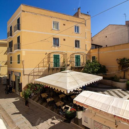 Alghero Appartamento In Centro Casa Ferret Luaran gambar